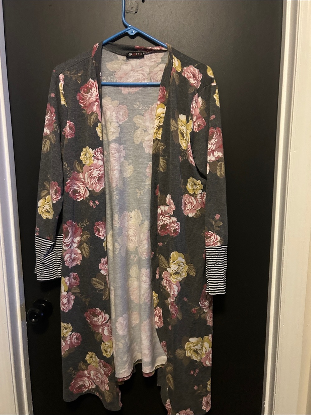 Plinio Visona Gray Floral Open-Front Cardigan with Pink and Yellow Roses